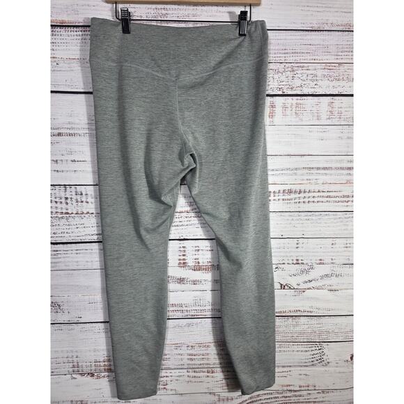 Nike Dri-Fit Women's XL Gray Leggings Athletic Workout Runing - Picture 2 of 6